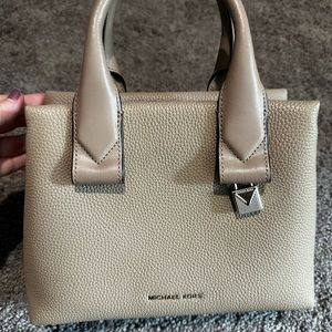Michael Kors taupe bag